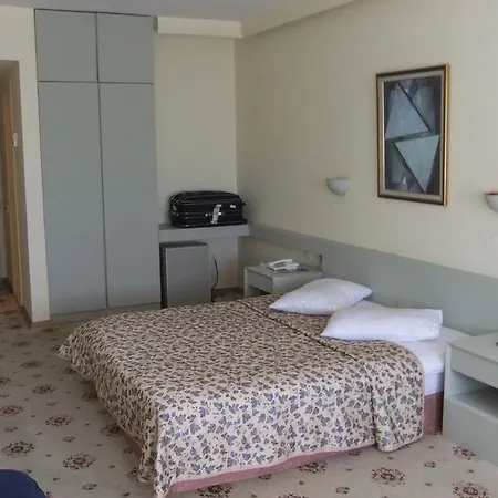 Ξενοδοχείο Peri Tower 4*