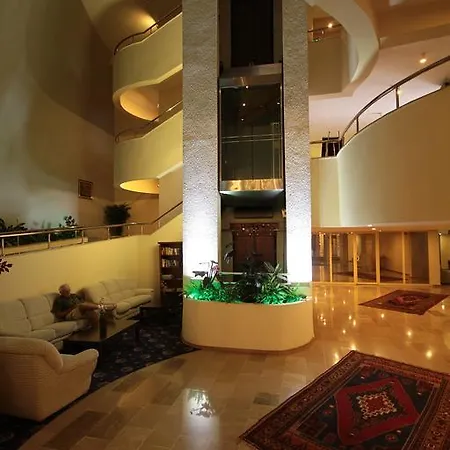 Ξενοδοχείο Peri Tower Νεβσεχίρ