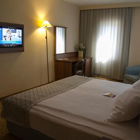 Отель Peri Tower 4*